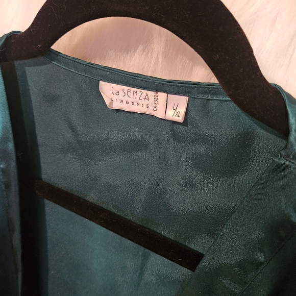 La Senza Classic Teal Satin Mini Robe w/Tie Belt - Picture 7 of 8